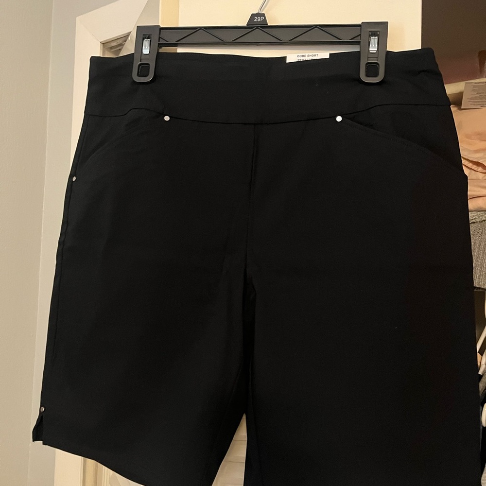 Chic Black Shorts